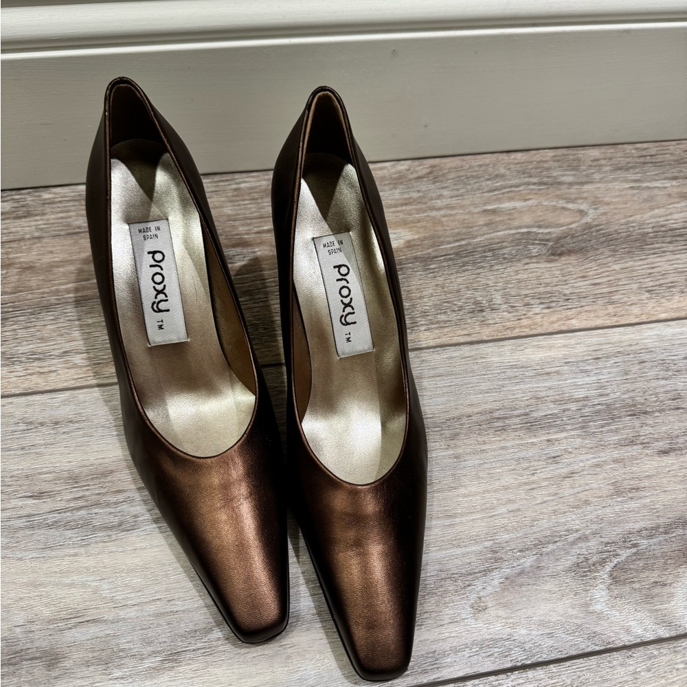 VINTAGE BRONZE PROXY HEELS - Picture 2 of 5